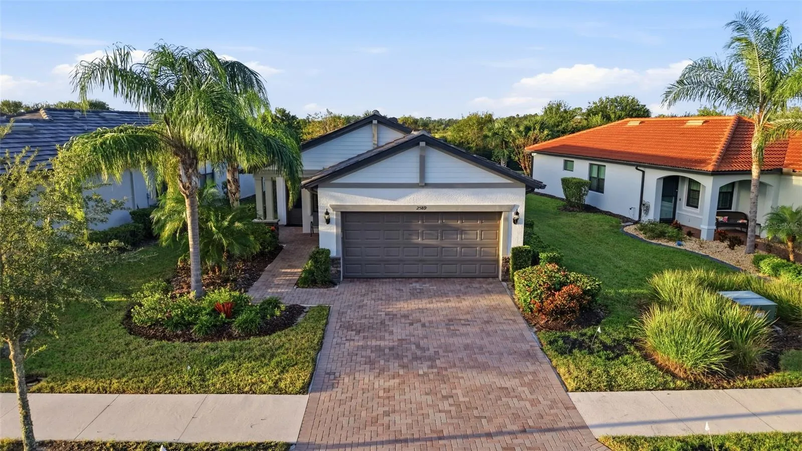 2589 DAISY DR