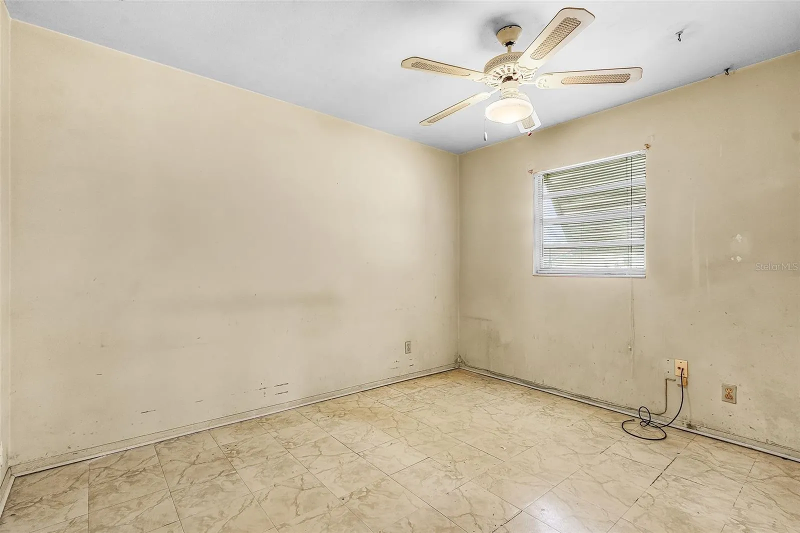 2450 AZTEC DR