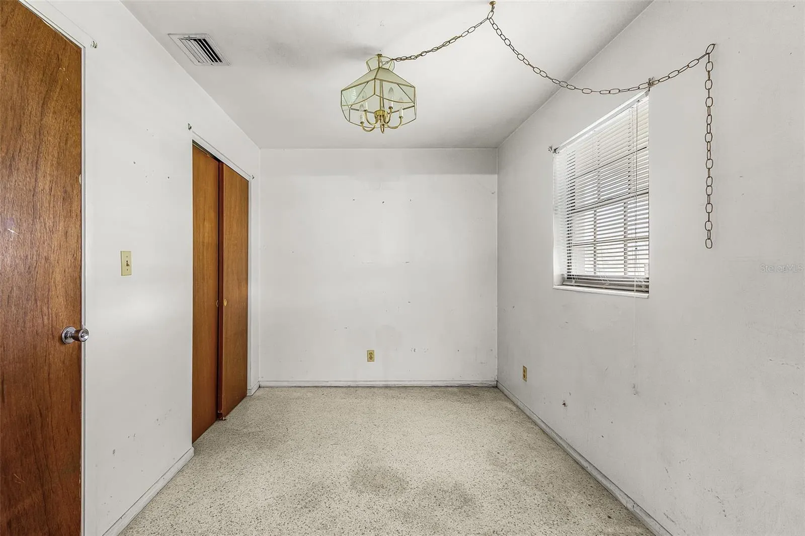2450 AZTEC DR