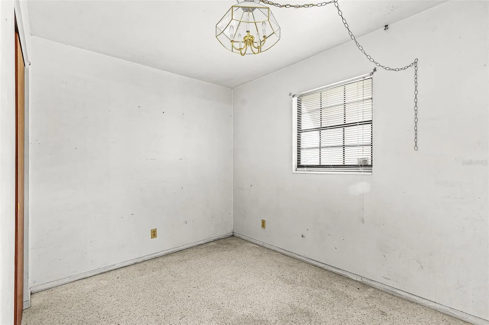 2450 AZTEC DR