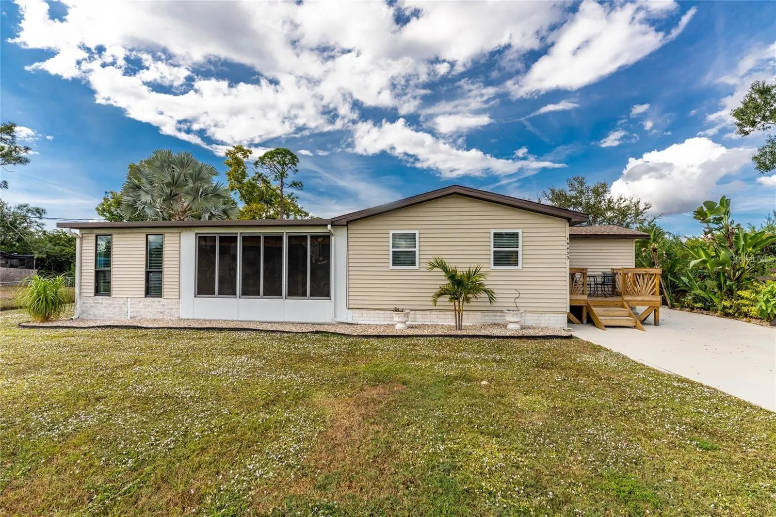 15430 OLIVE CIR