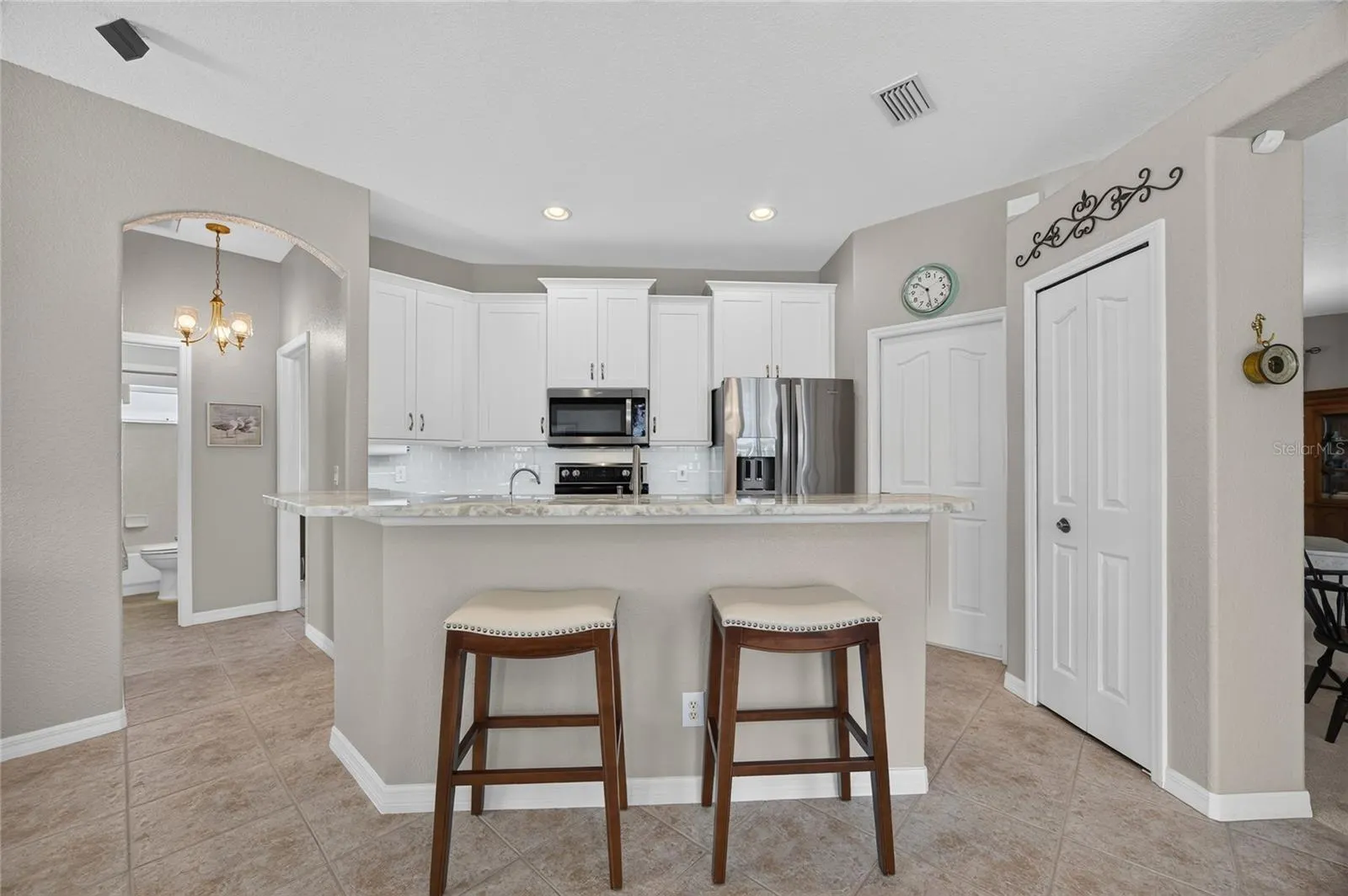 3960 LOG CABIN RD