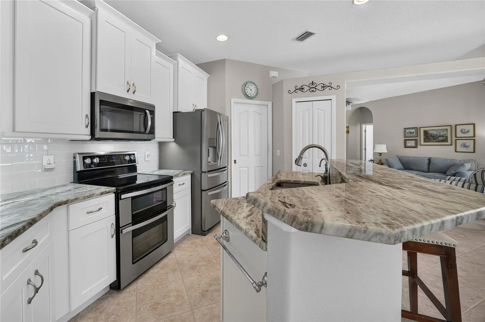 3960 LOG CABIN RD