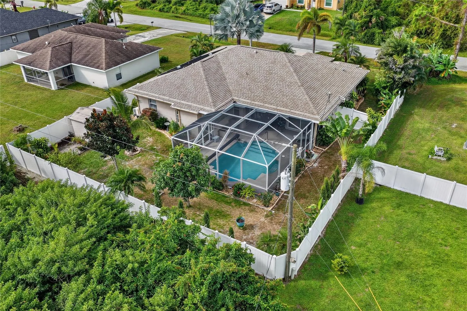 3960 LOG CABIN RD