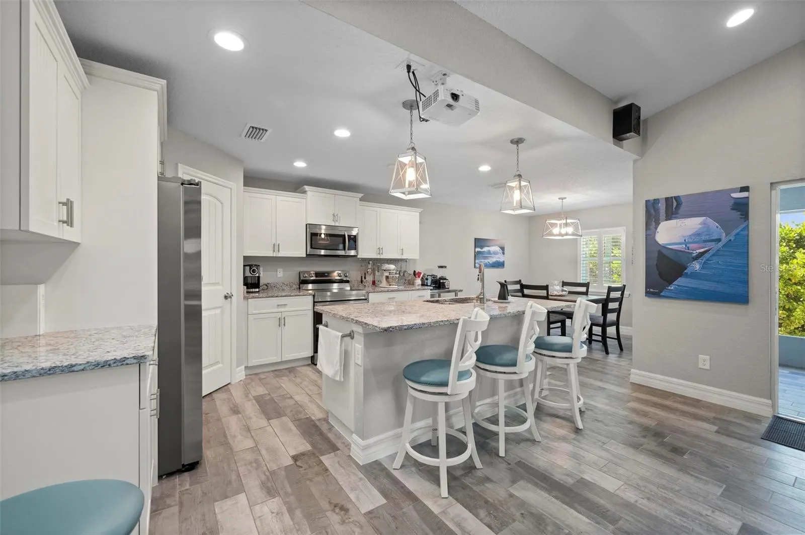 102 ENGLEWOOD CT