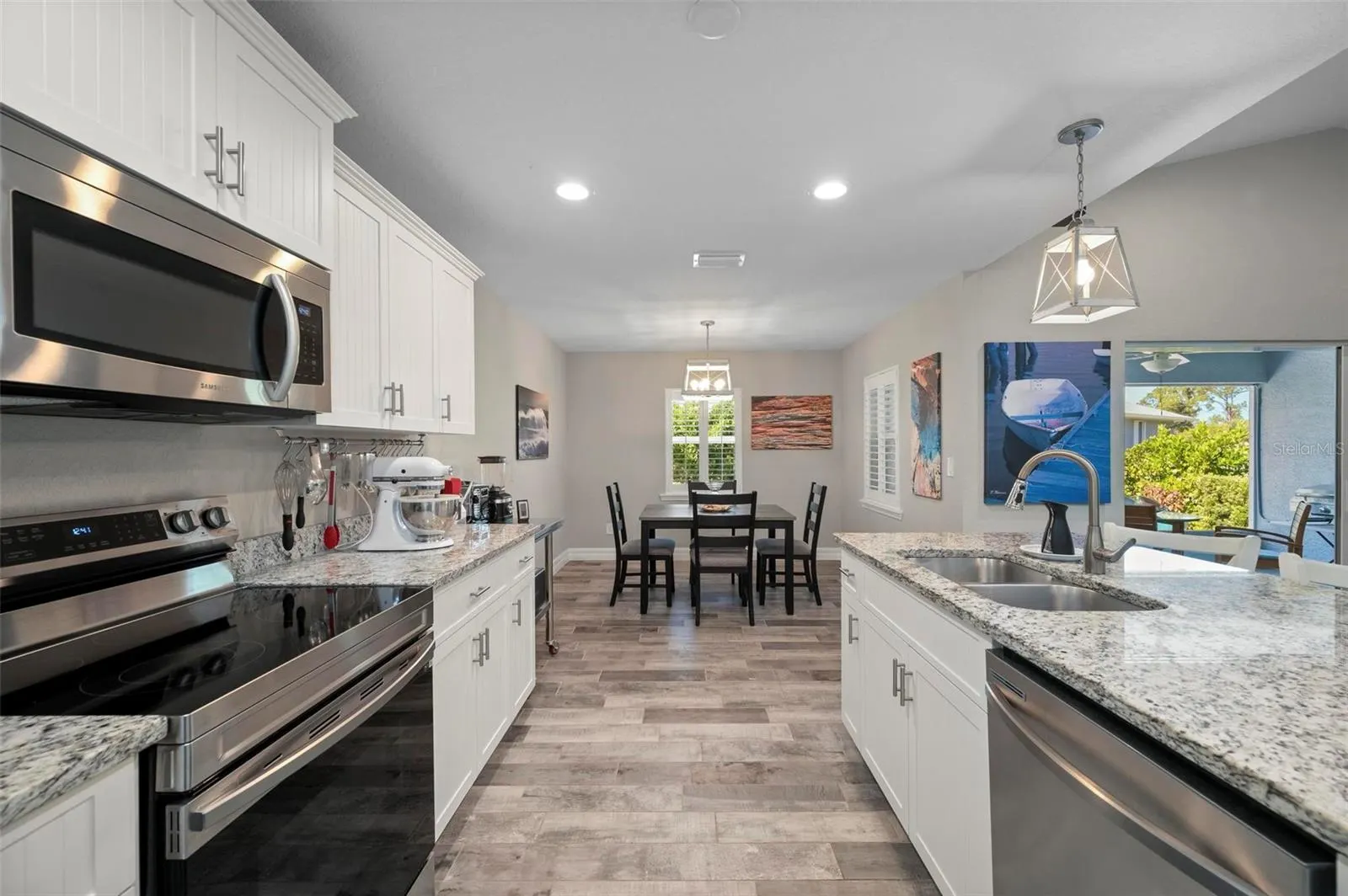 102 ENGLEWOOD CT