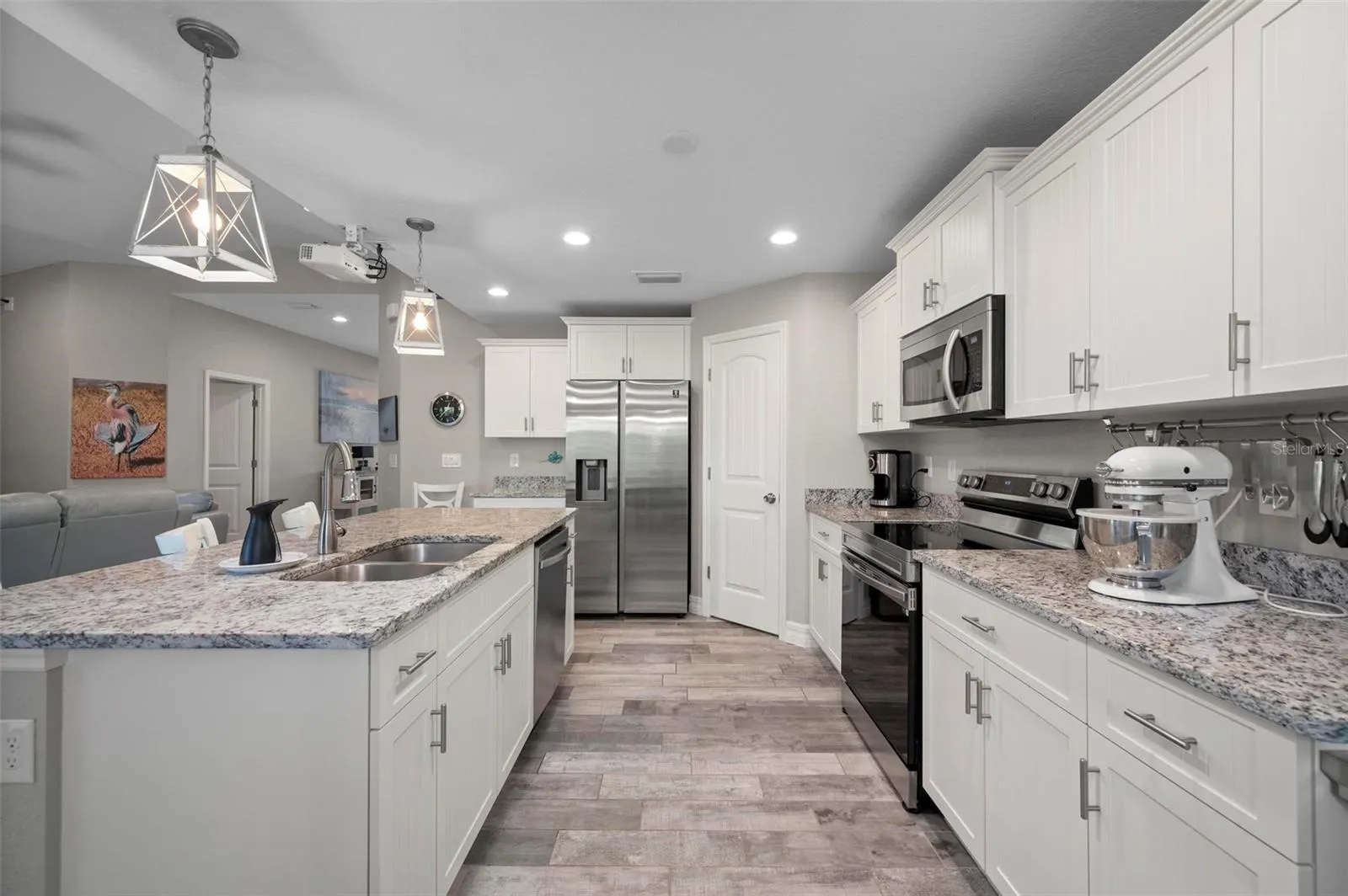 102 ENGLEWOOD CT