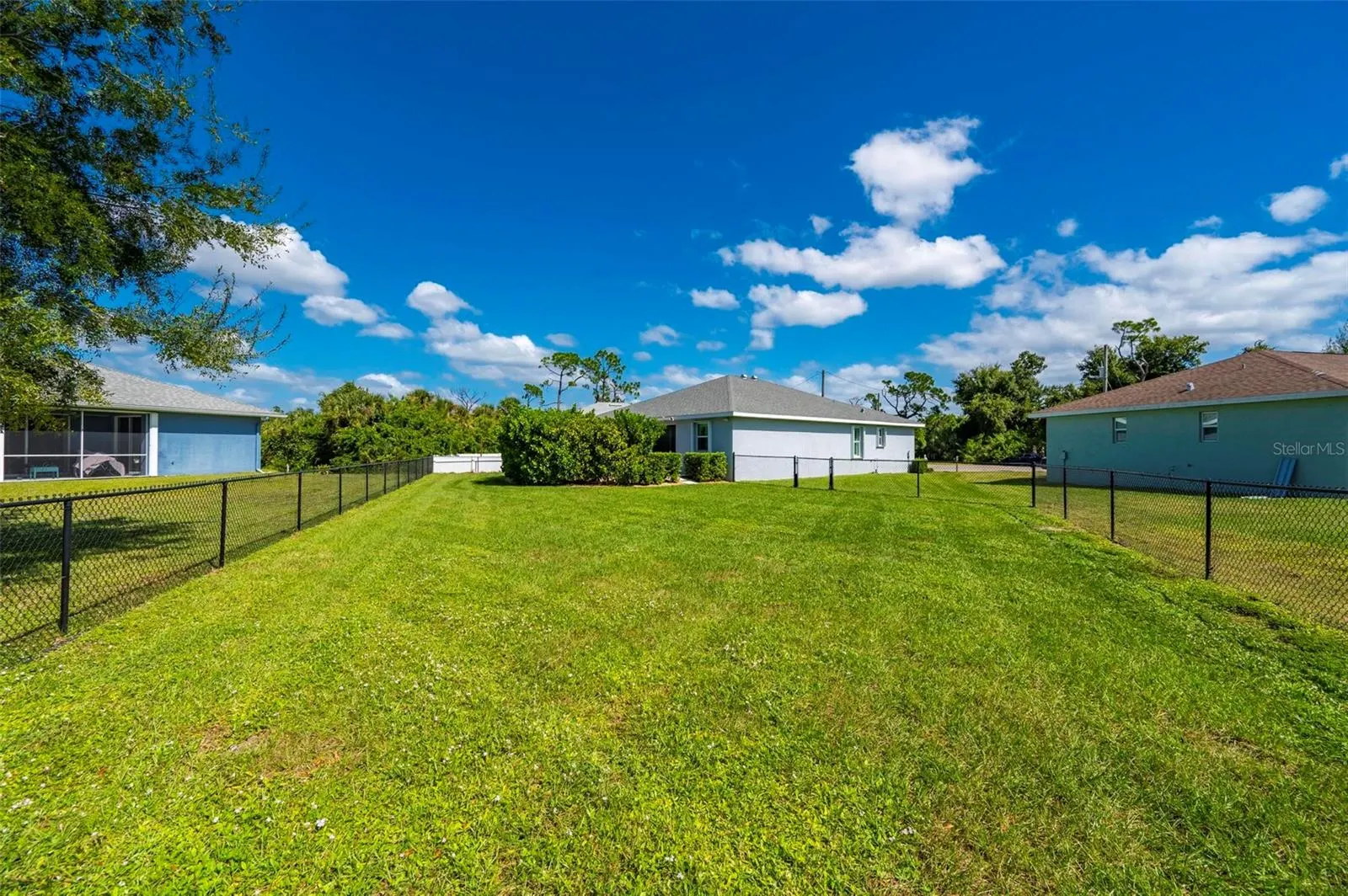 102 ENGLEWOOD CT