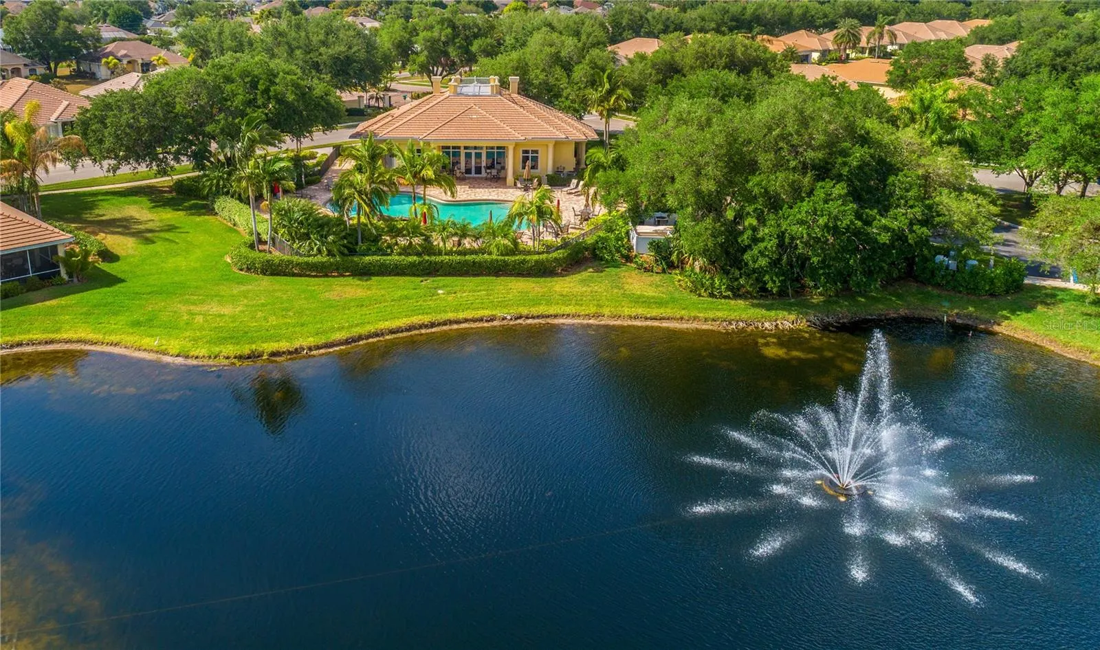 2290 MOSSY OAK DR