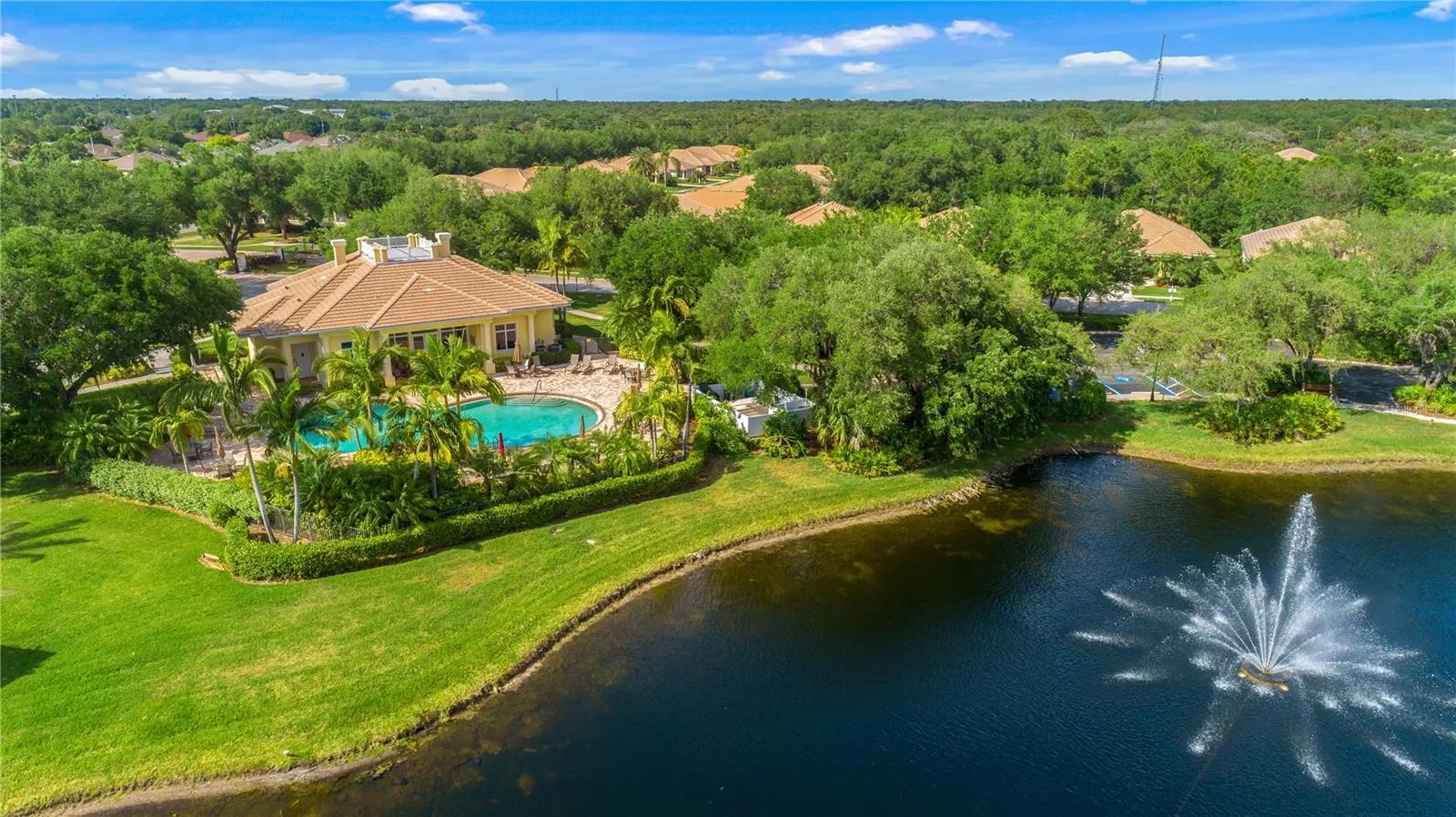 2290 MOSSY OAK DR