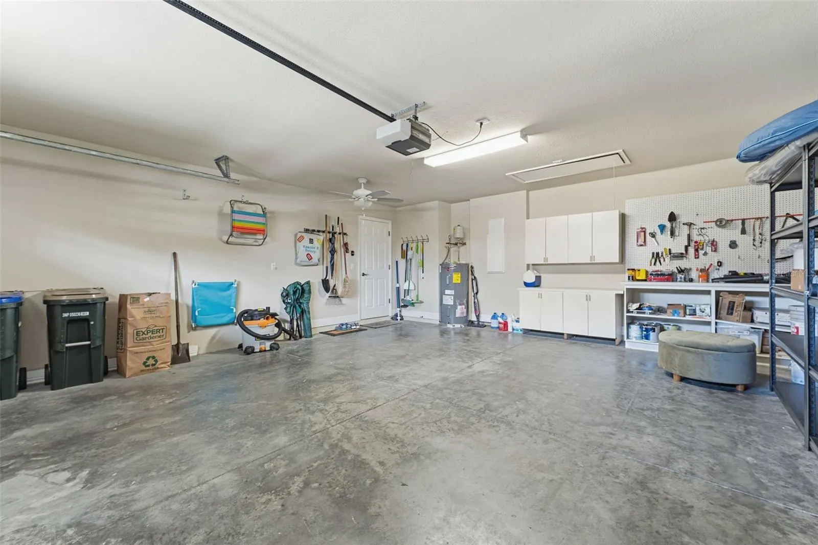 2290 MOSSY OAK DR