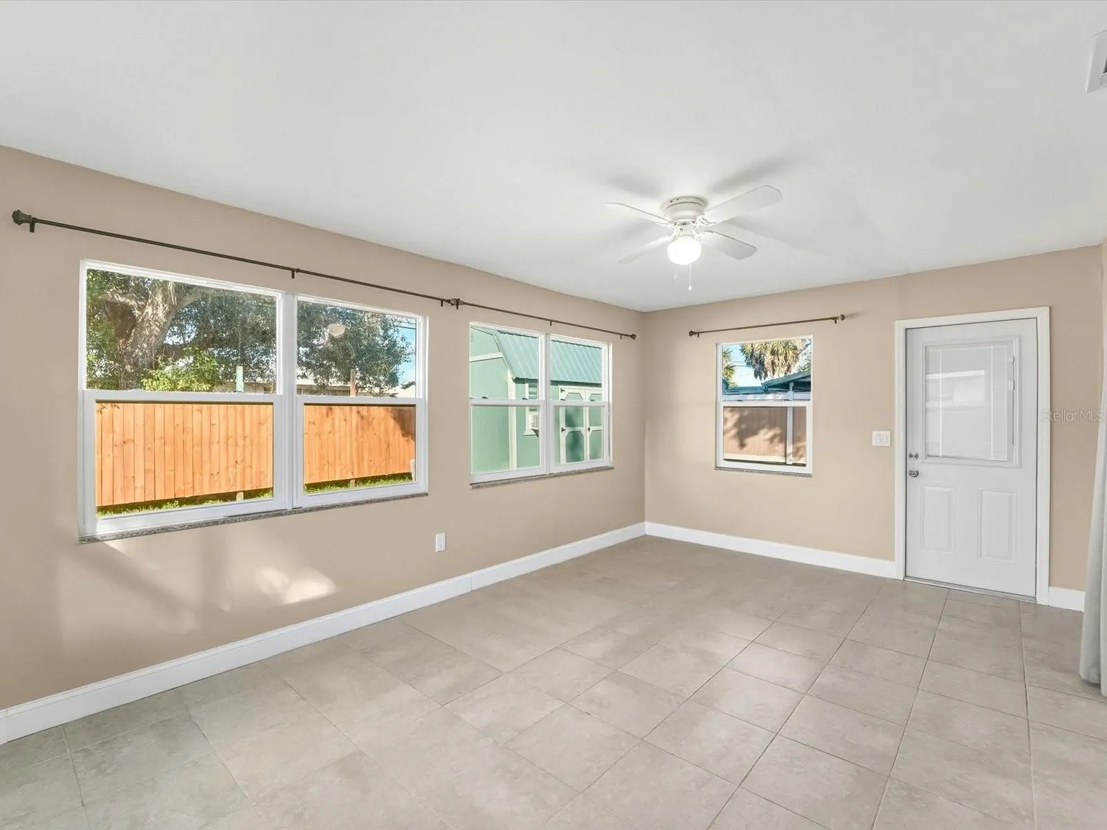 1017 ROSEDALE RD