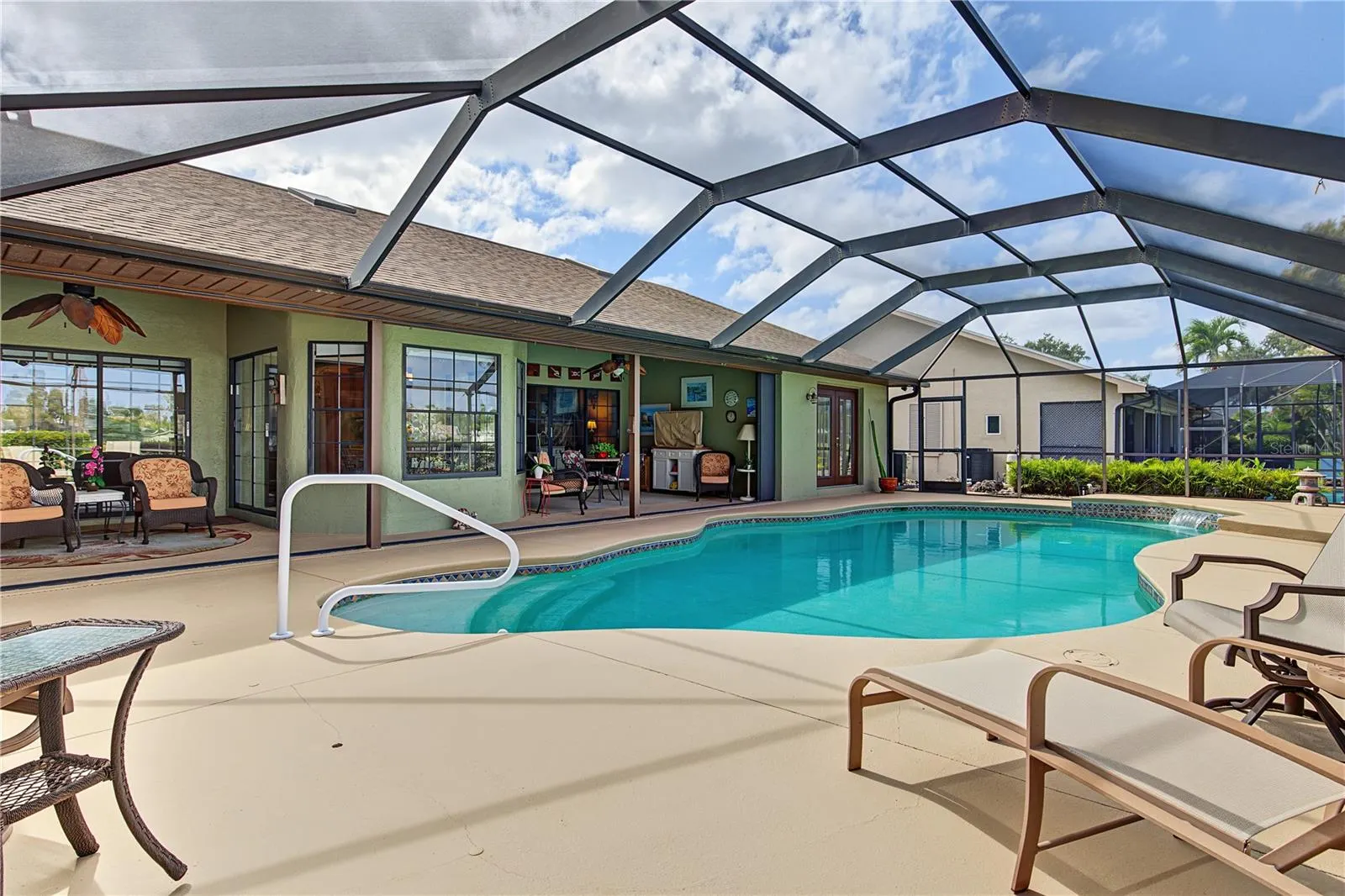 7121 TWIN EAGLE LN