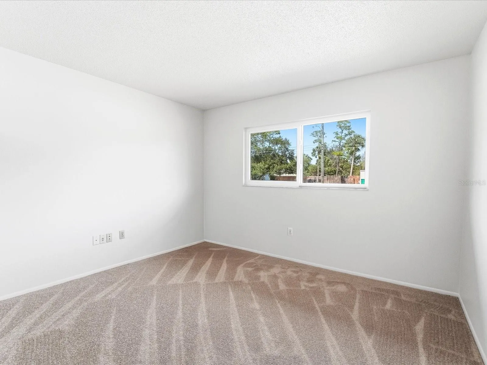 21029 PEACHLAND BLVD