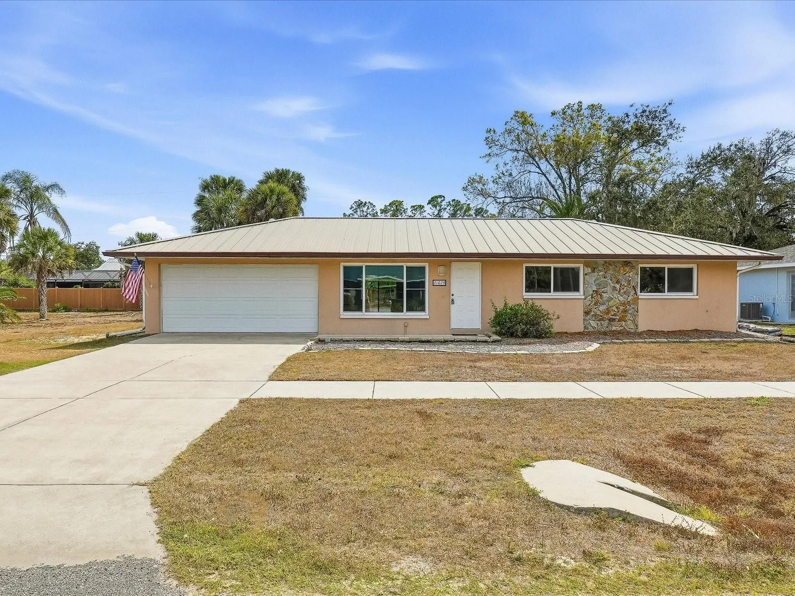 21029 PEACHLAND BLVD