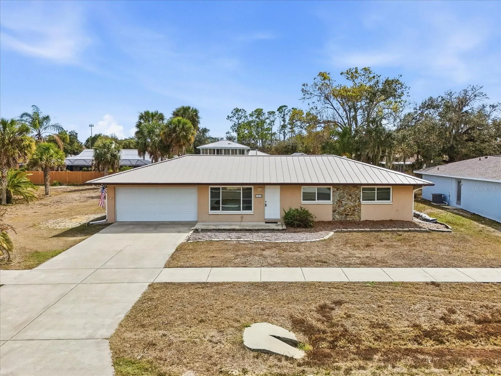 21029 PEACHLAND BLVD