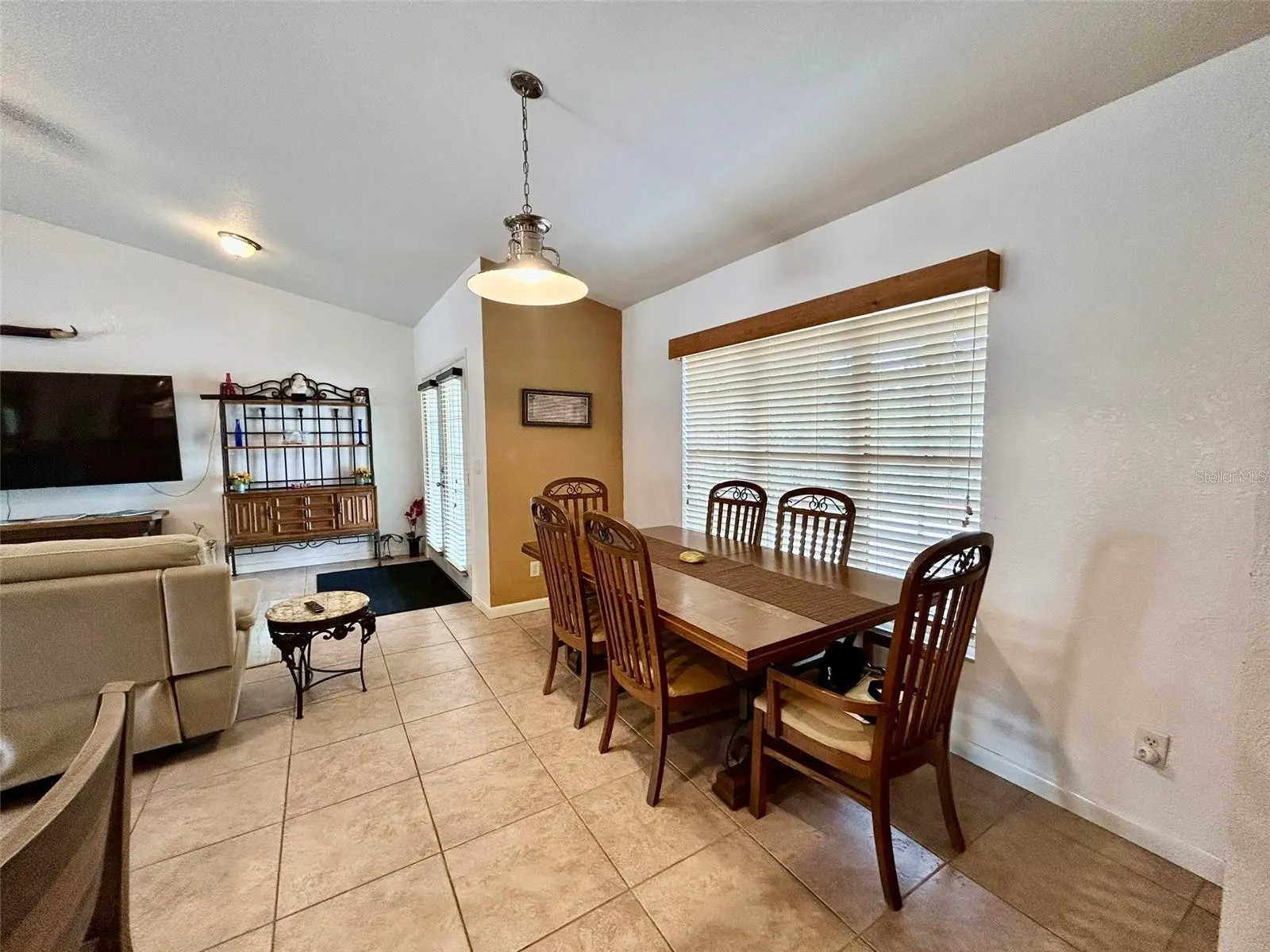 1801 BANANA ST