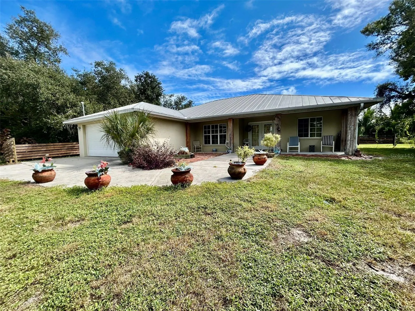 1801 BANANA ST