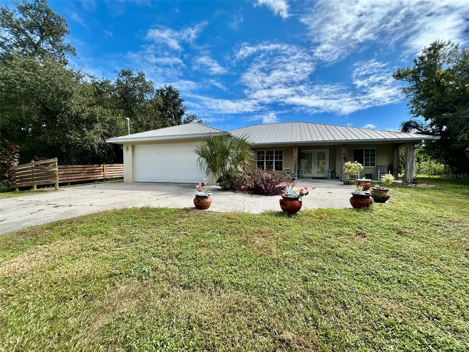 1801 BANANA ST