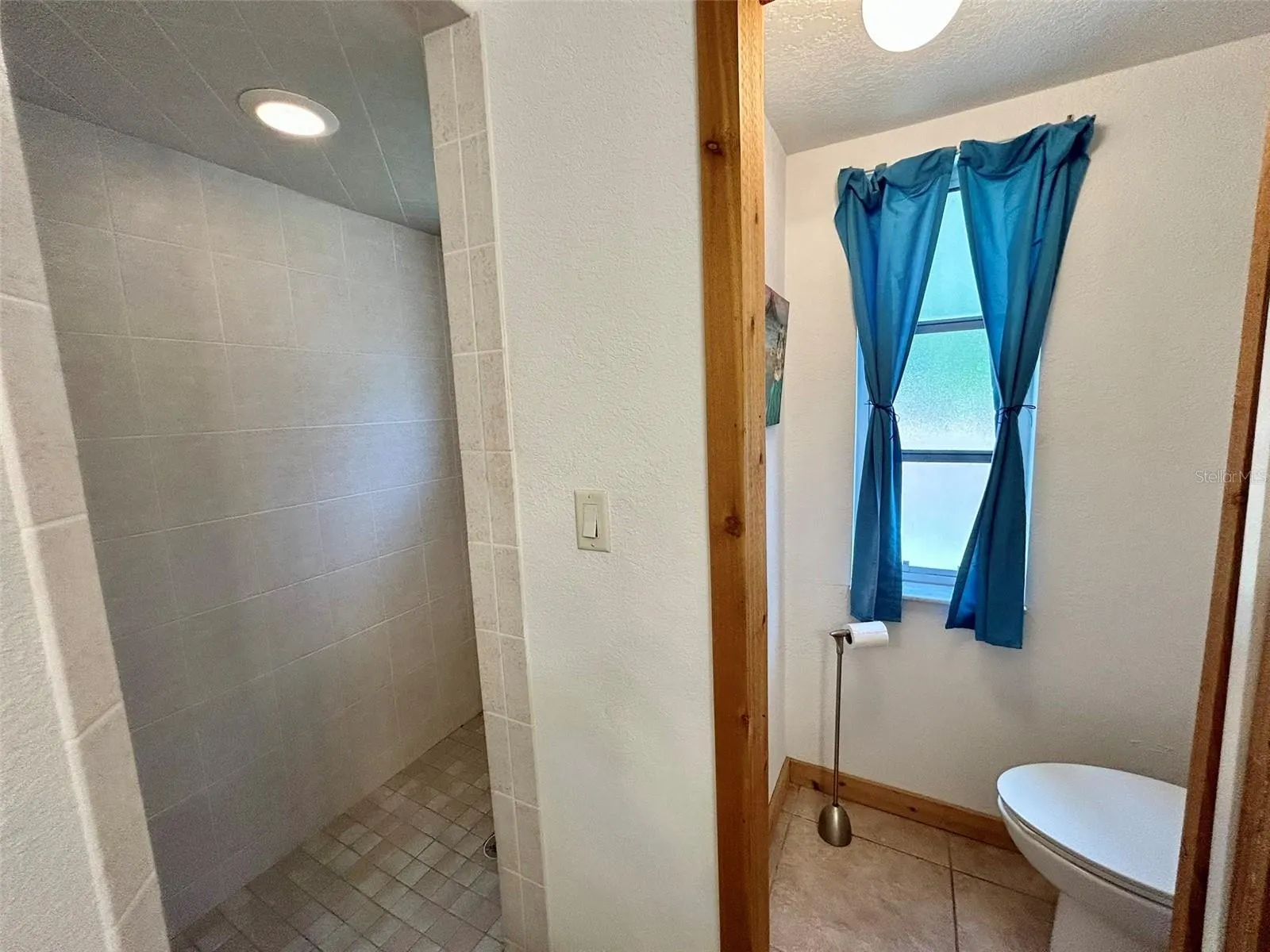 1801 BANANA ST