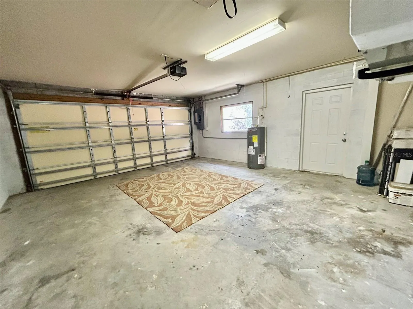 1801 BANANA ST