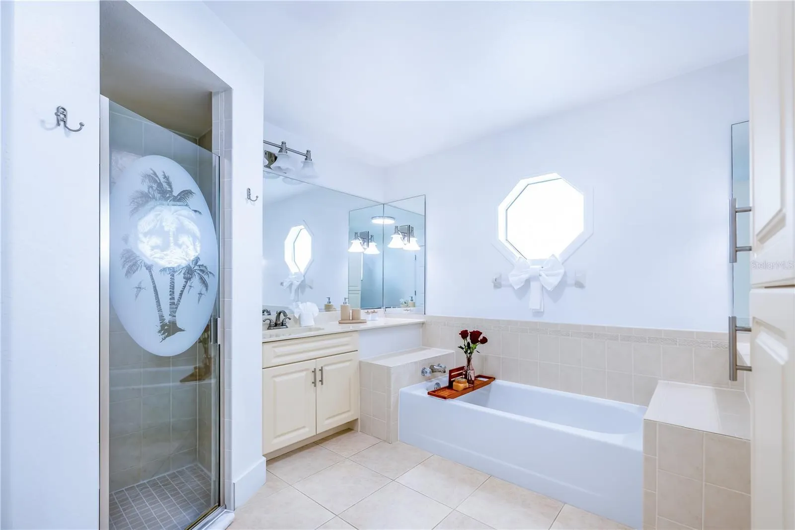 200 DOLPHIN PKWY
