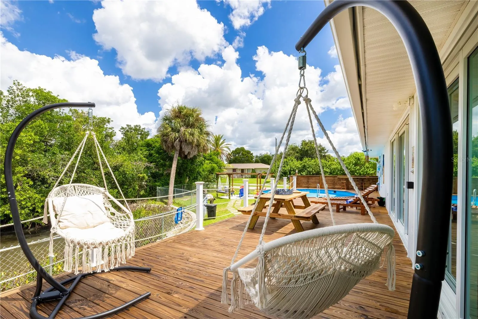 200 DOLPHIN PKWY