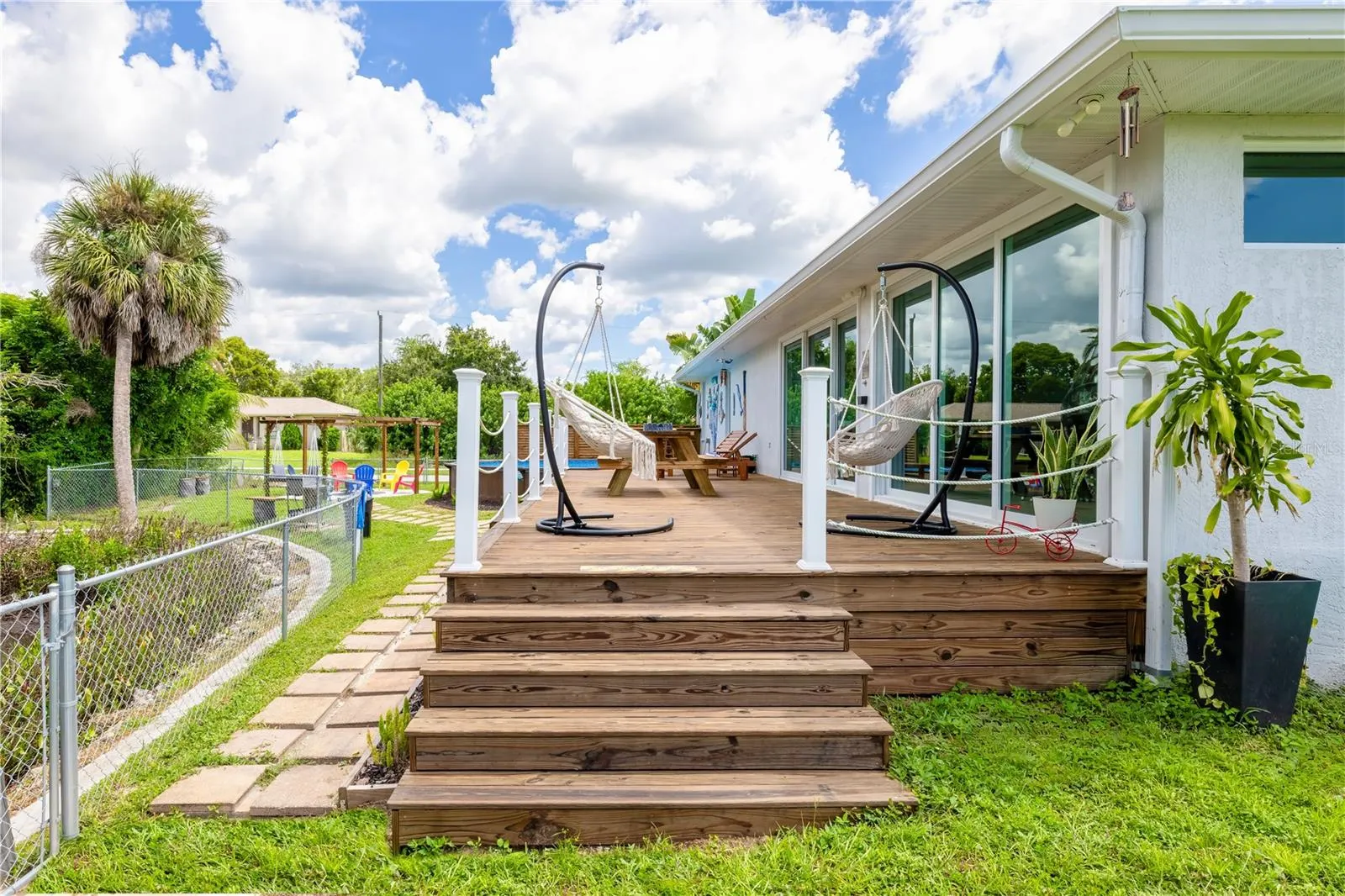200 DOLPHIN PKWY