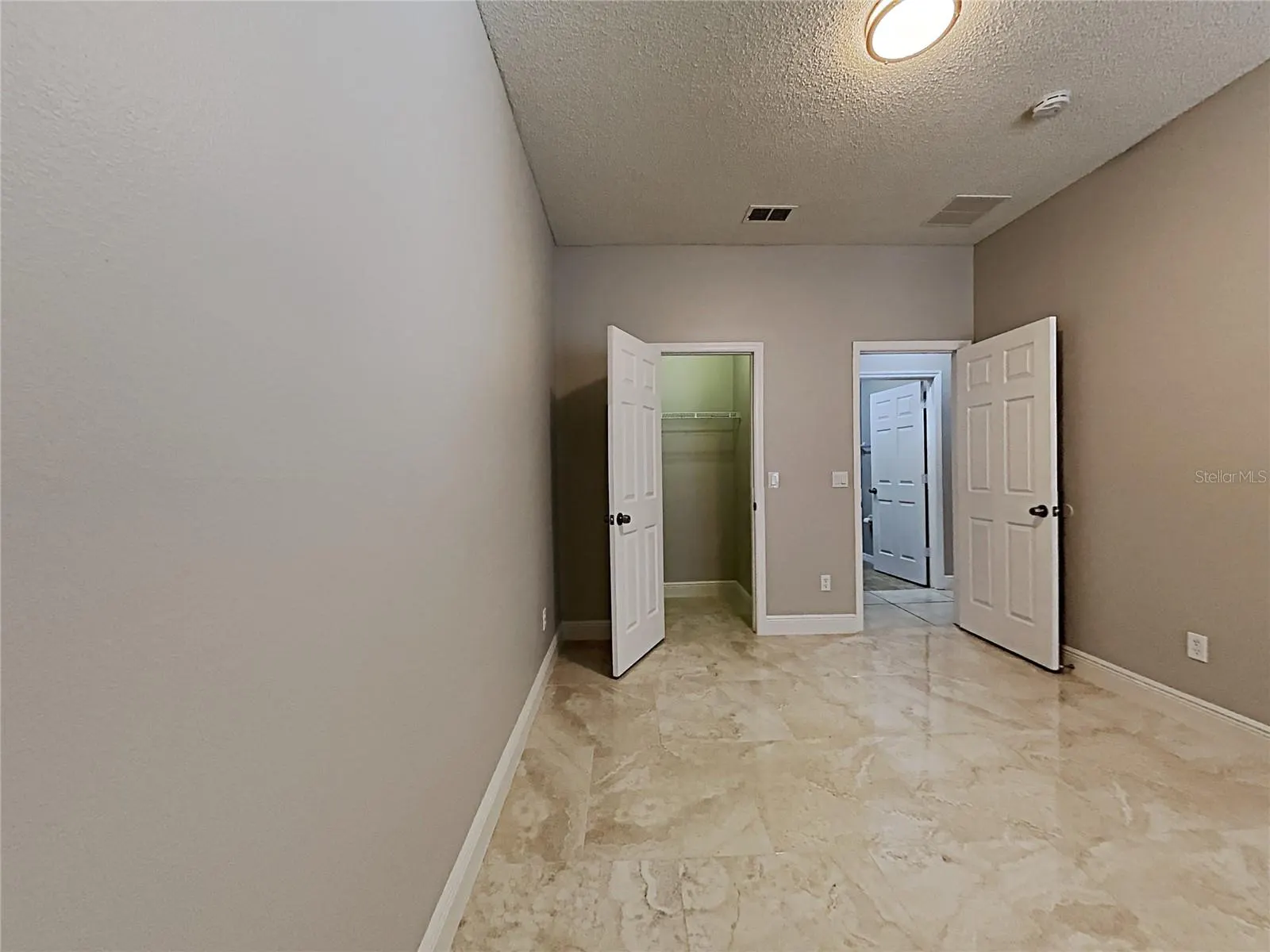 2053 CEDAR GARDEN DR