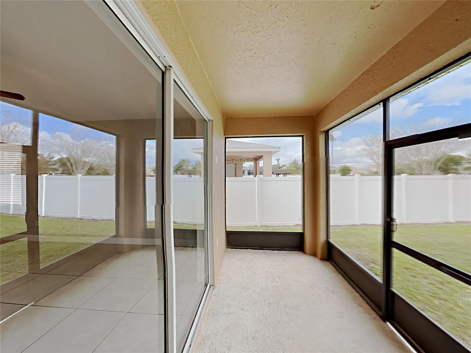 2053 CEDAR GARDEN DR