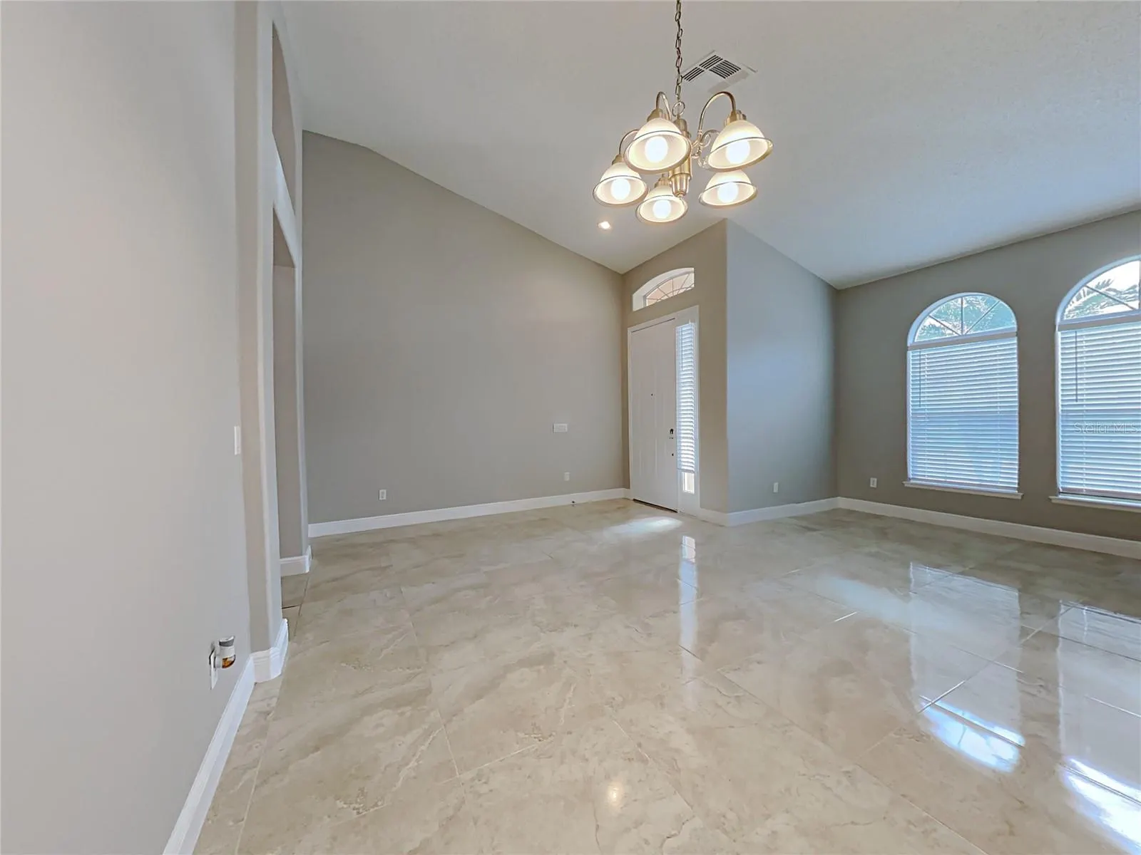 2053 CEDAR GARDEN DR