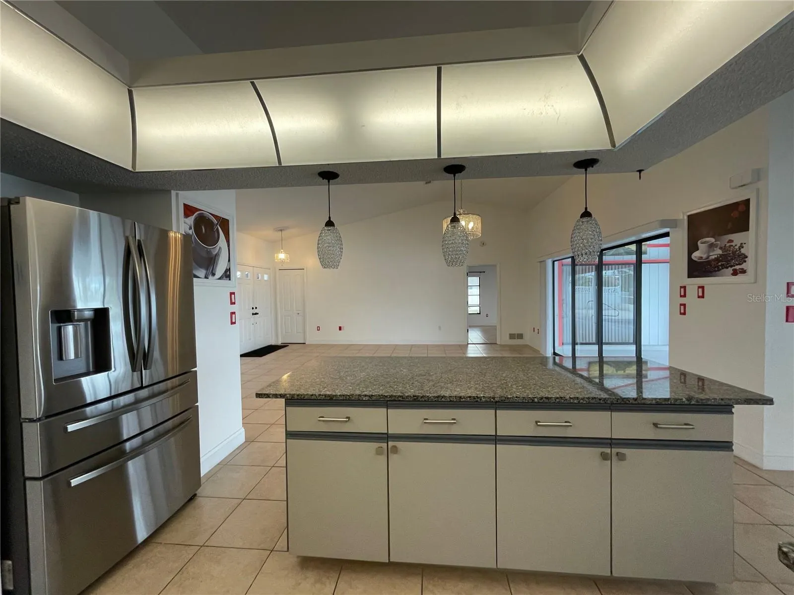 215 MARK TWAIN LN