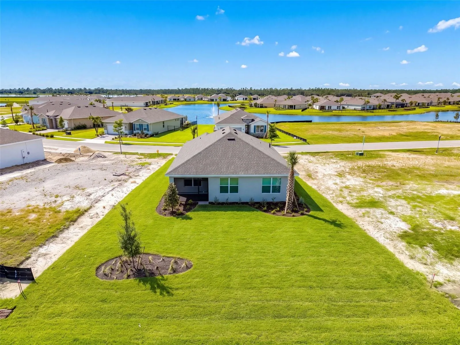 17892 SHADE TREE LOOP