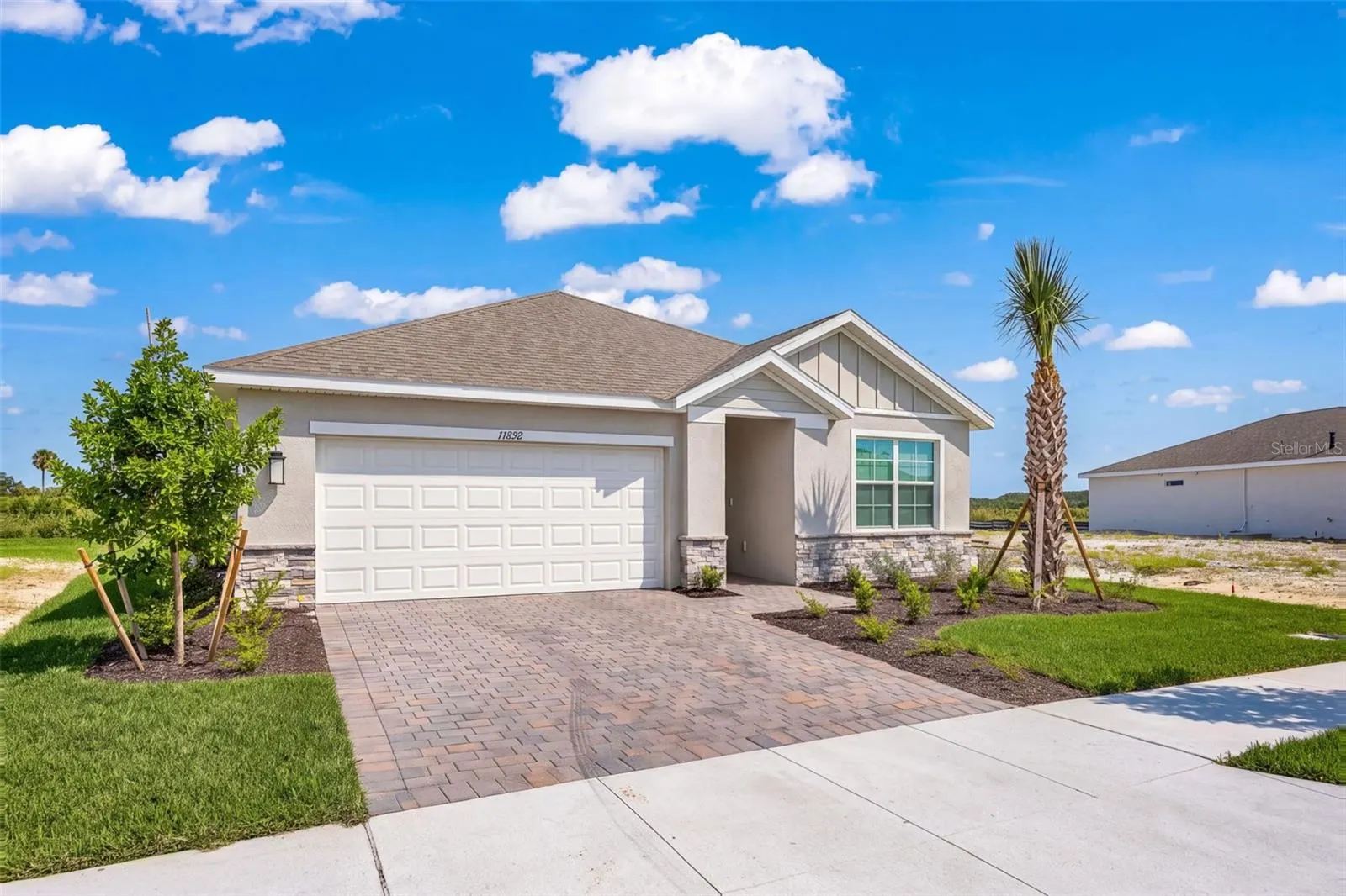 17892 SHADE TREE LOOP