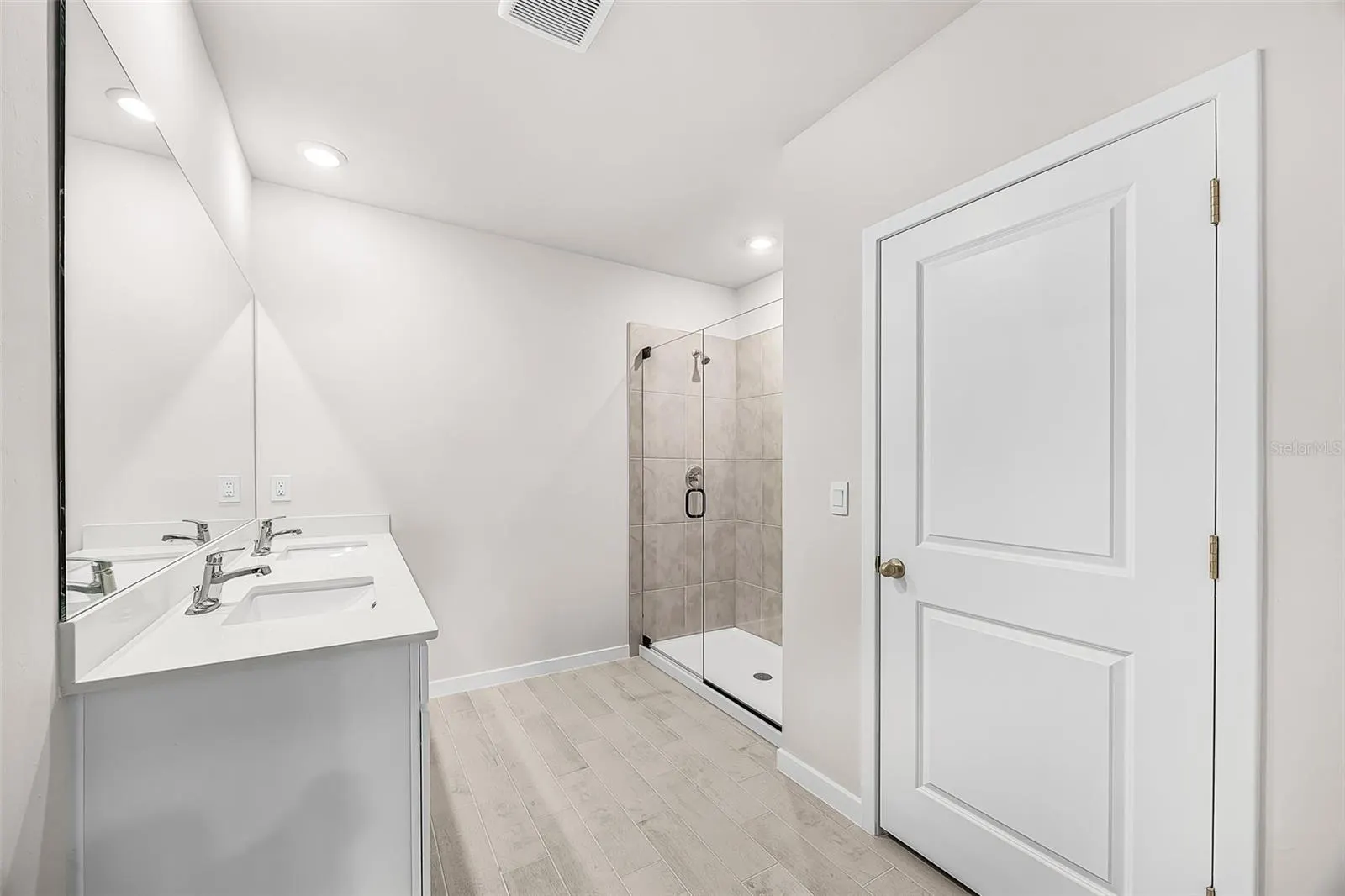 17892 SHADE TREE LOOP