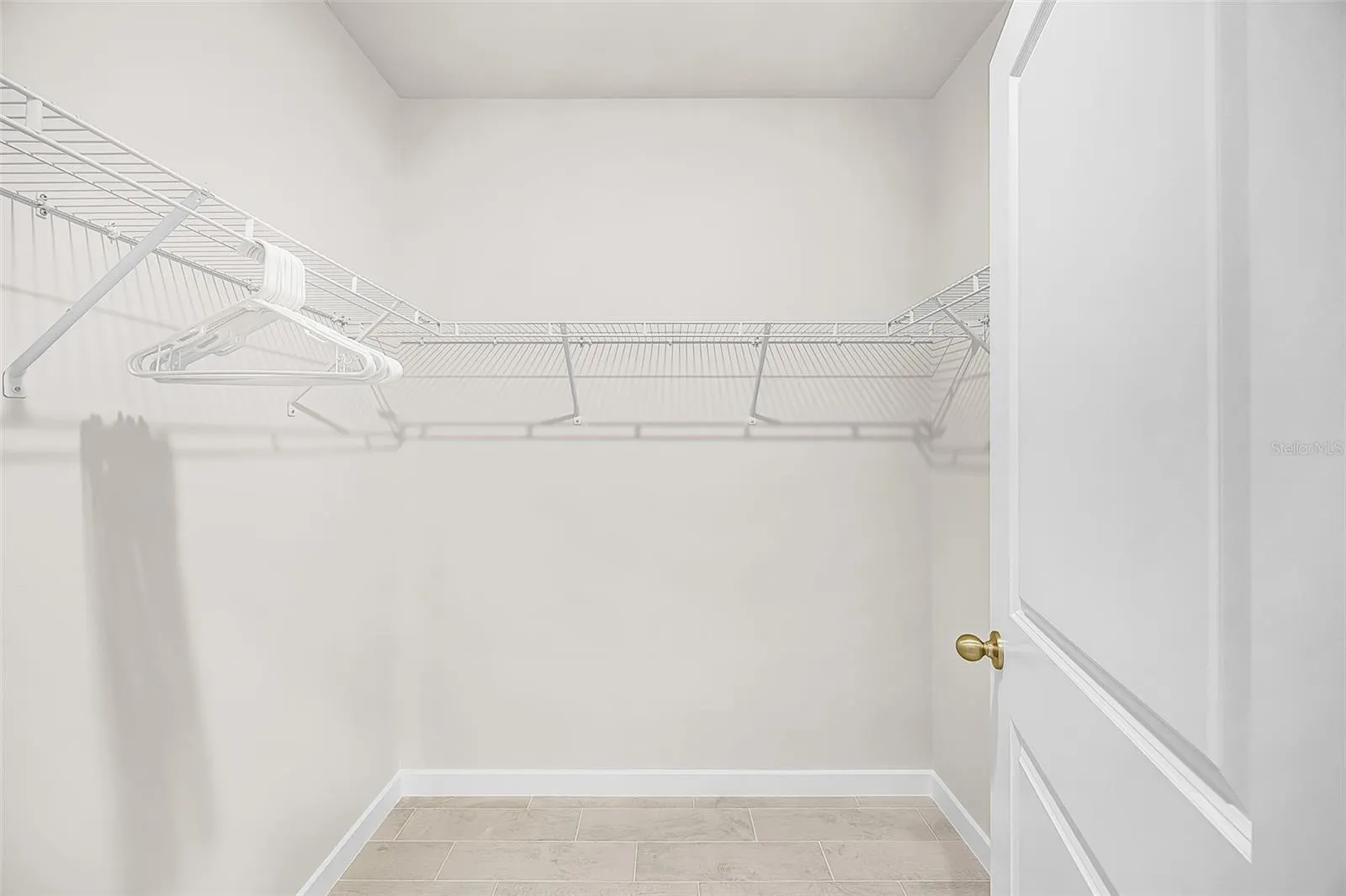 17892 SHADE TREE LOOP
