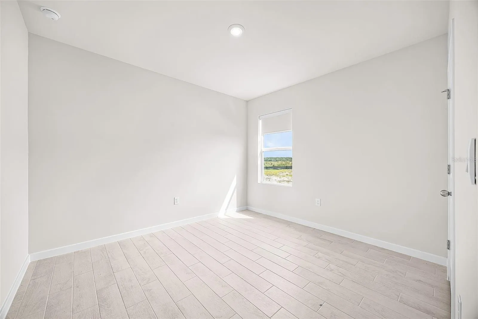 17892 SHADE TREE LOOP