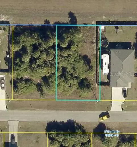 8049 Sherwood CIR, LABELLE FL 33935