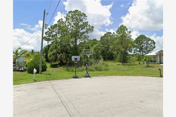 5770 NW Jigsaw LN, PORTSTLUCIE FL 34986