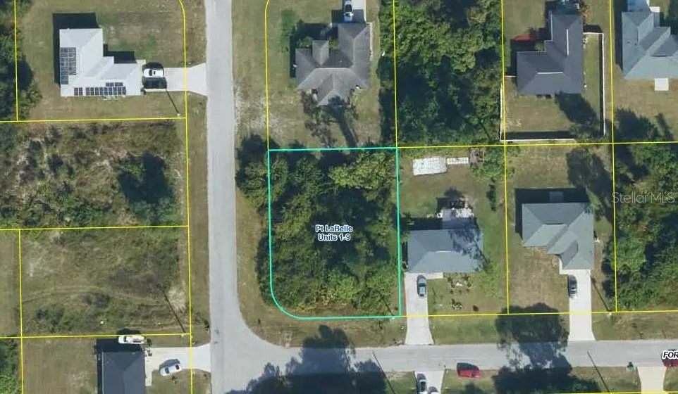 6200 Forest CT, LABELLE FL 33935