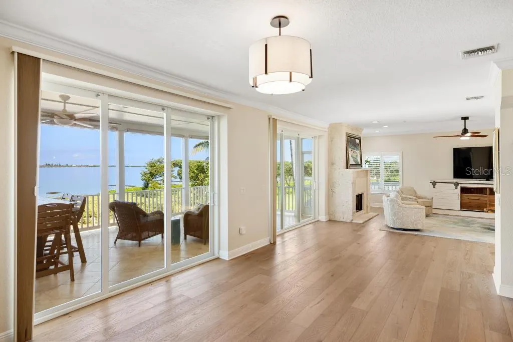 9781 EAGLE PRESERVE DR