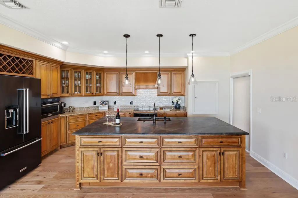 9781 EAGLE PRESERVE DR