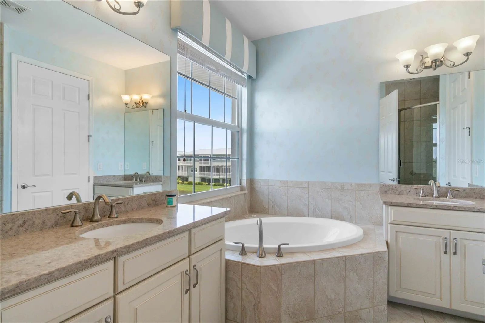 10335 LONGSHORE RD #25, #25