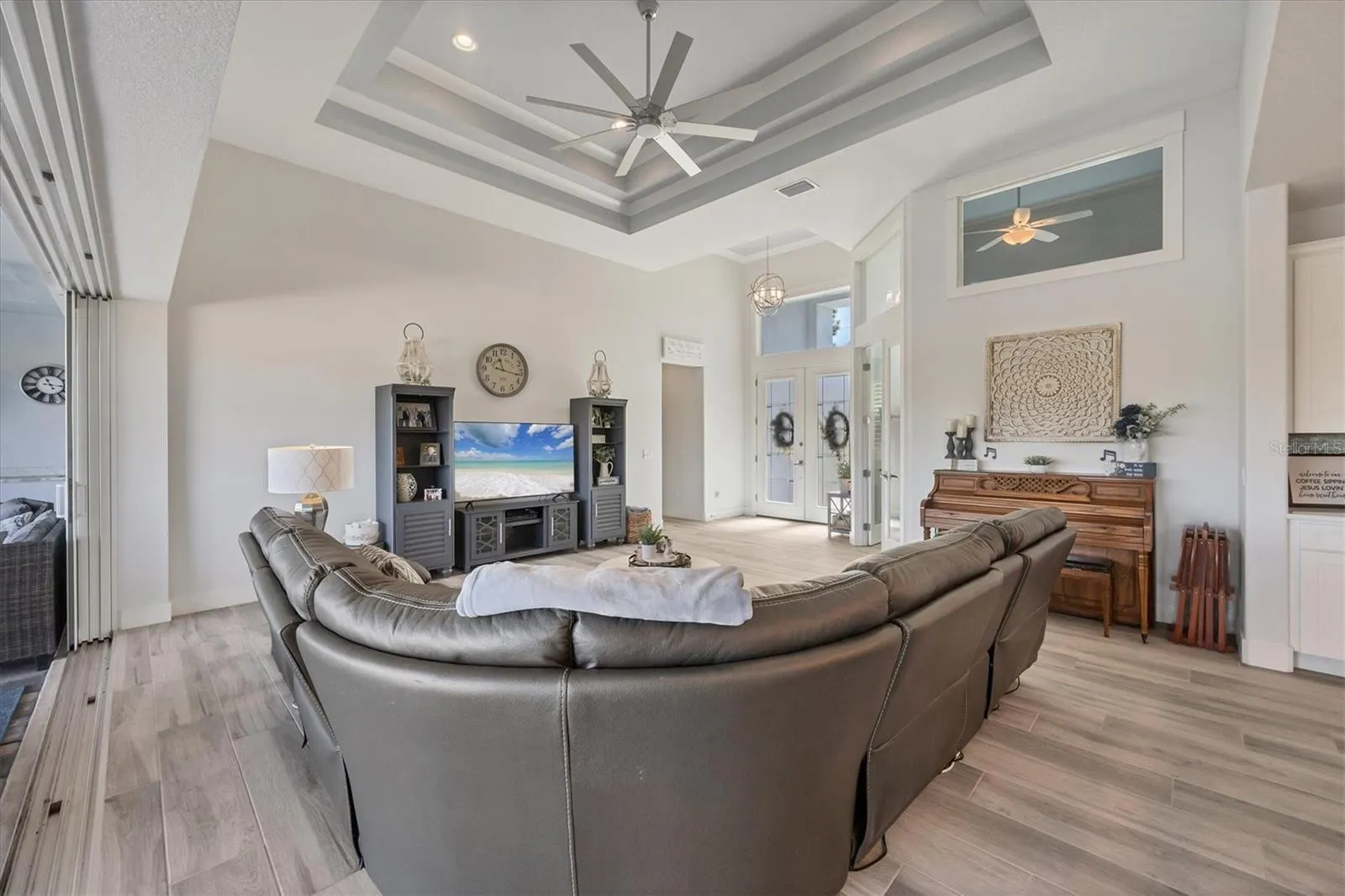 14094 EDSEL DR