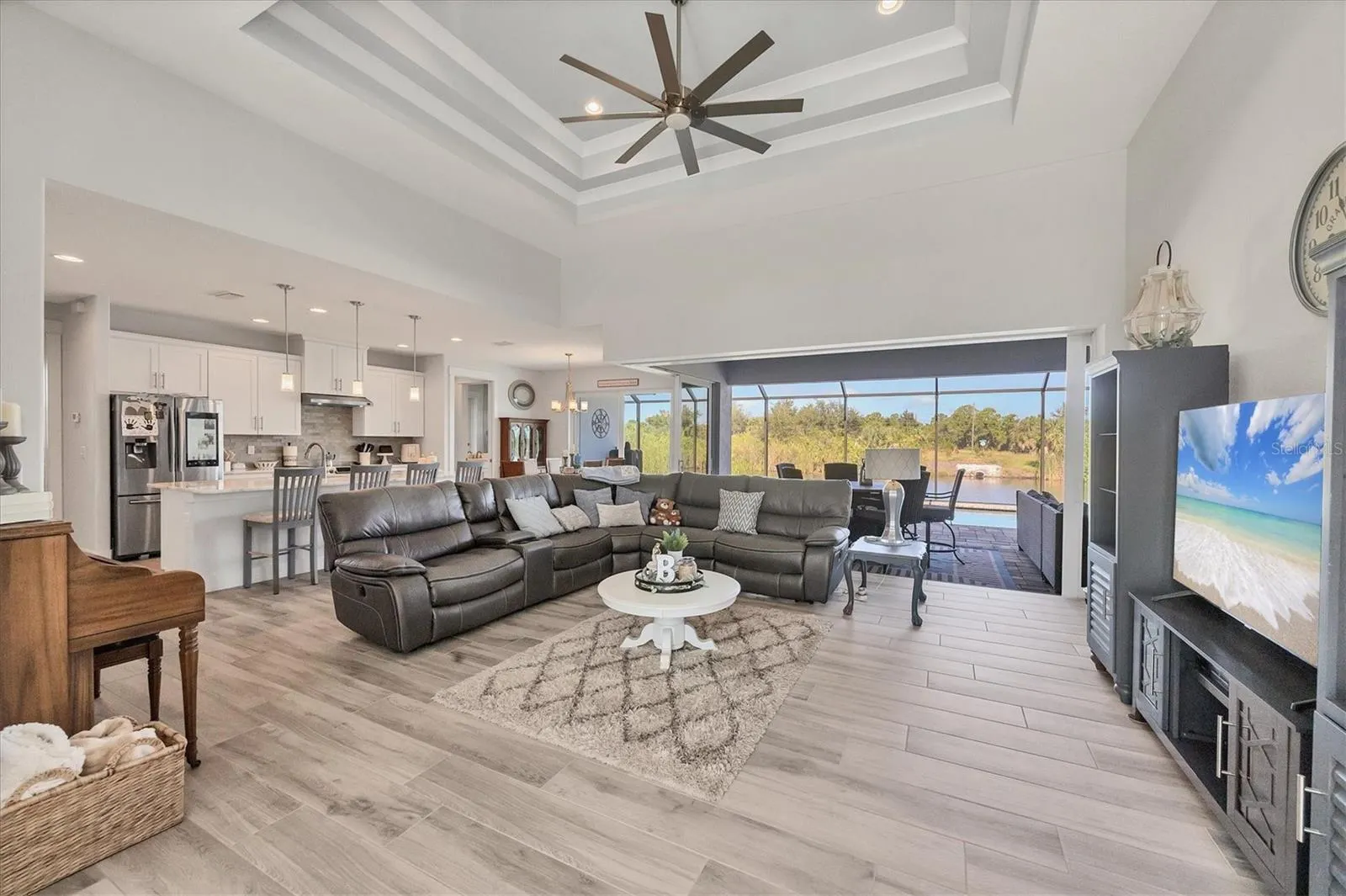 14094 EDSEL DR