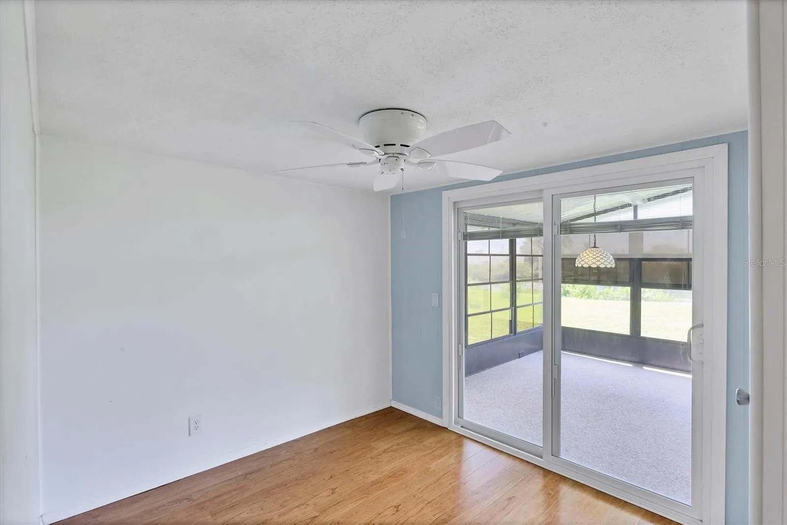 1200 SEAHORSE LN