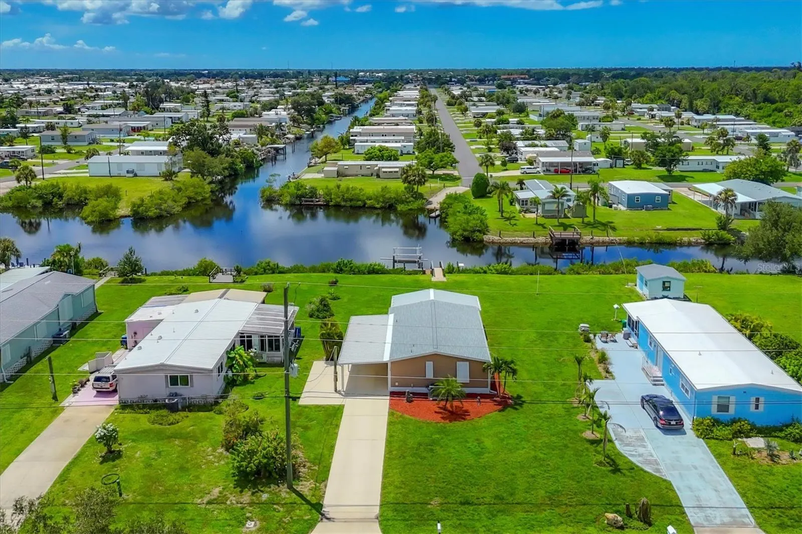 1200 SEAHORSE LN
