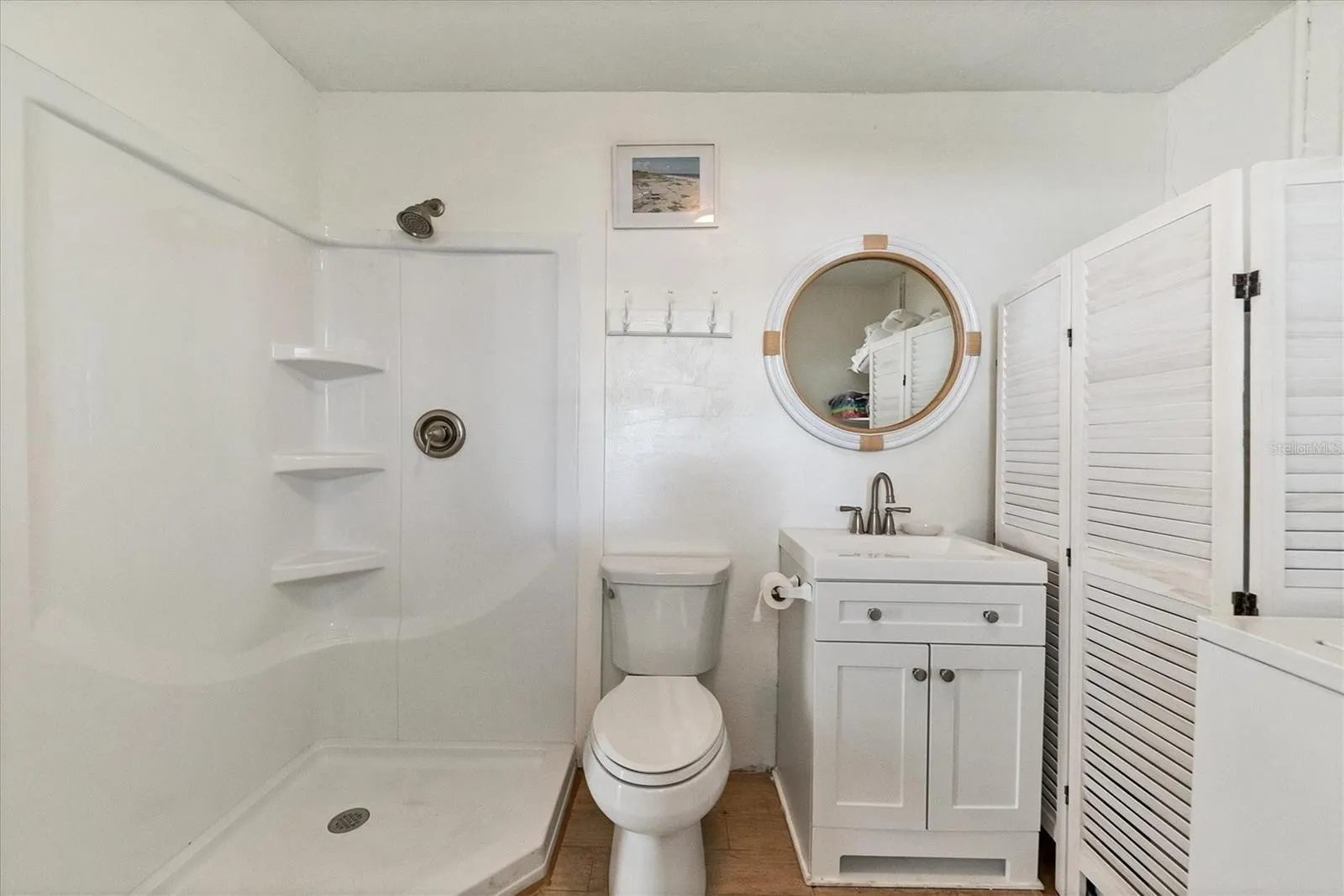 261 LEE AVE