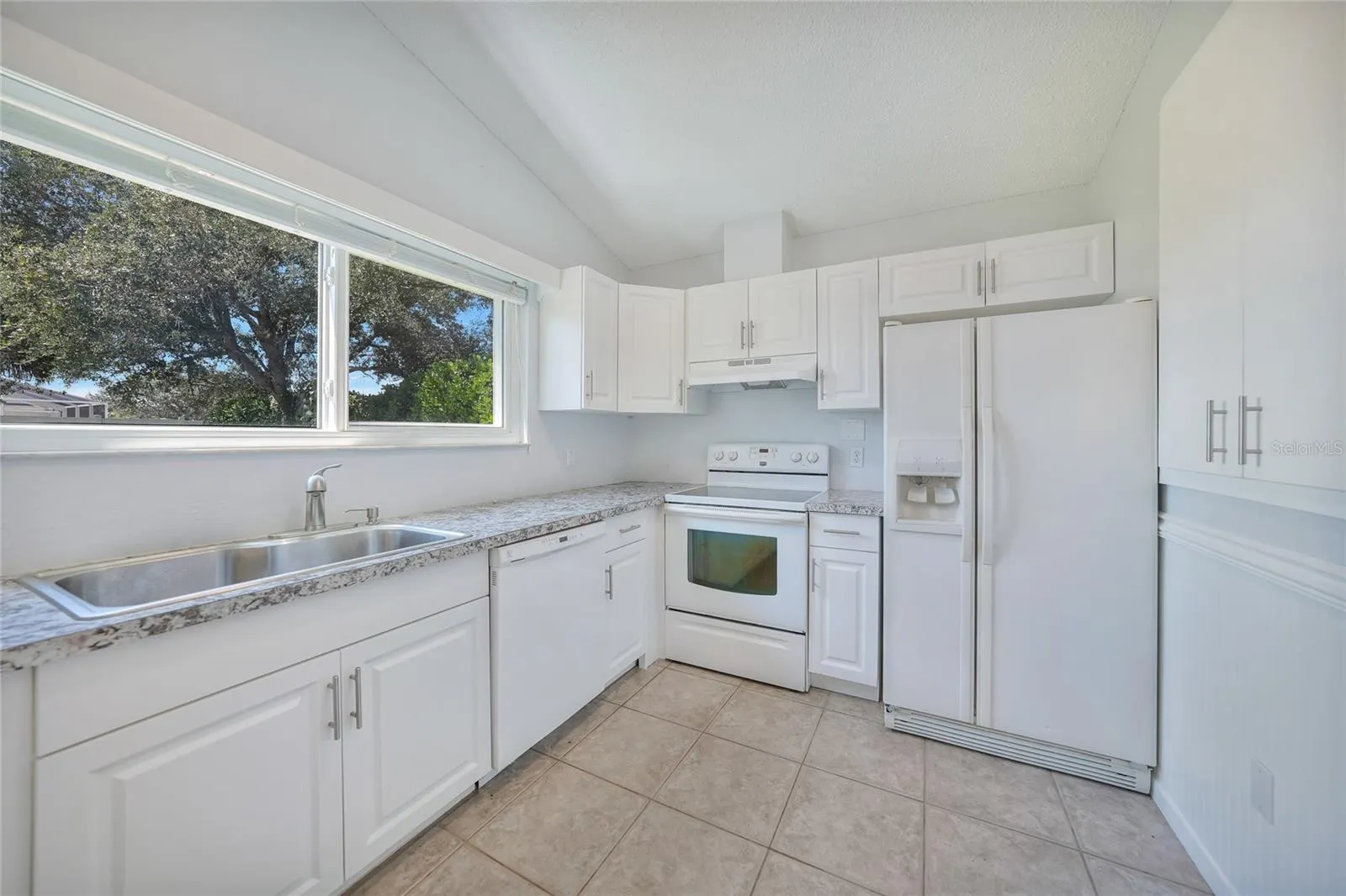 13367 DARNELL AVE