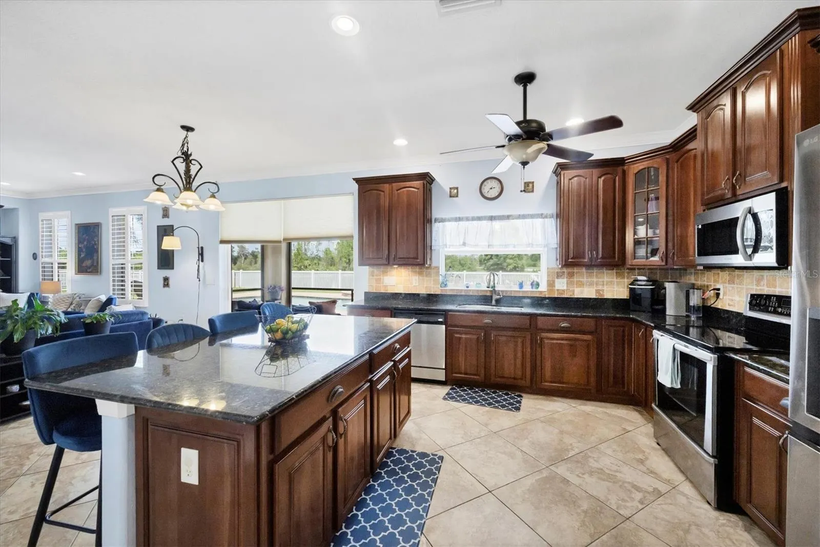 1714 BOTTLEBRUSH WAY